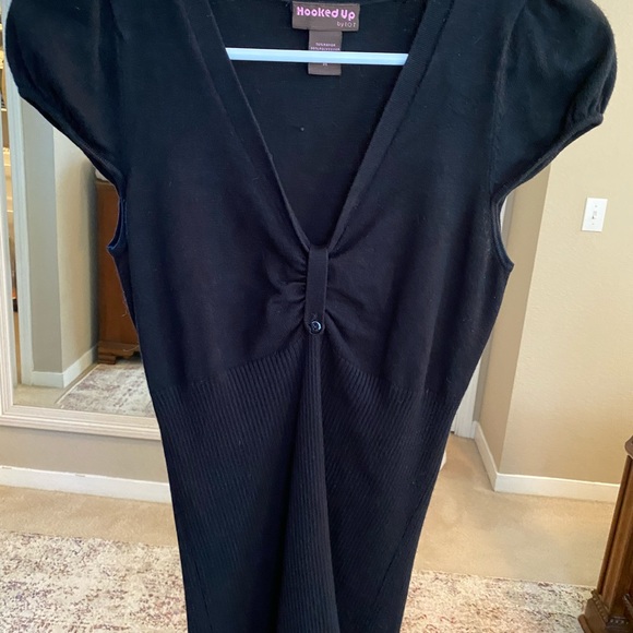 Black button top - Picture 7 of 7